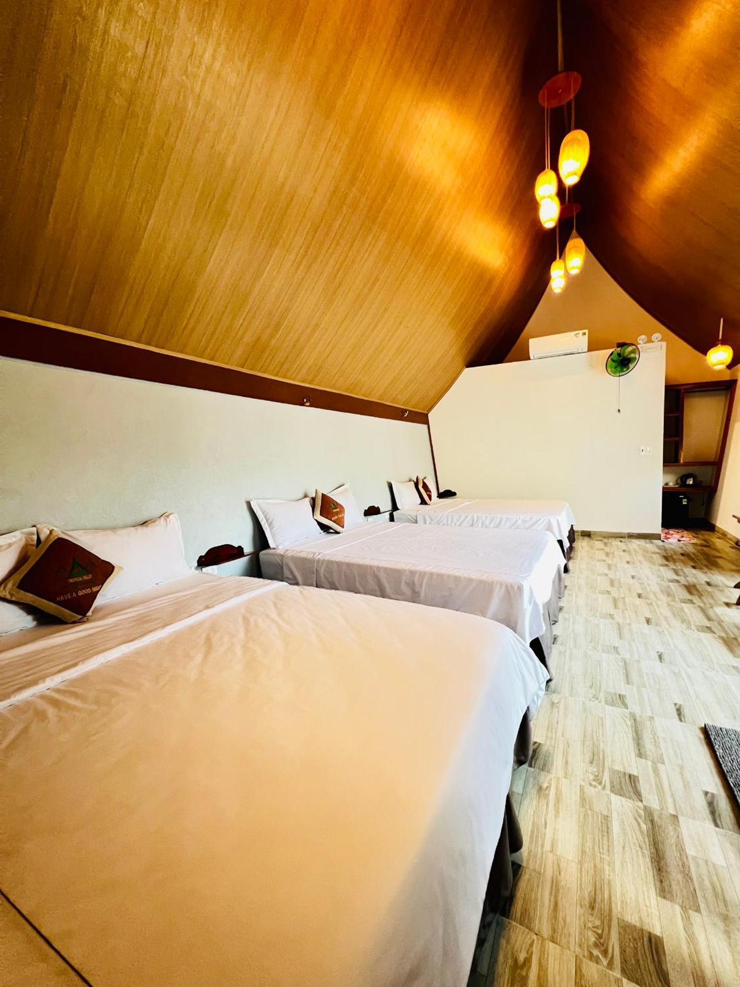 Tropical Valley Homestay - Villas Phong Nha Exteriér fotografie